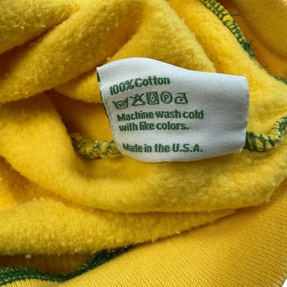 Made Some Souvenirs Cotton Crewneck Sweatshirt – Yellow La Sagrada Familia NWOT - Picture 9 of 10